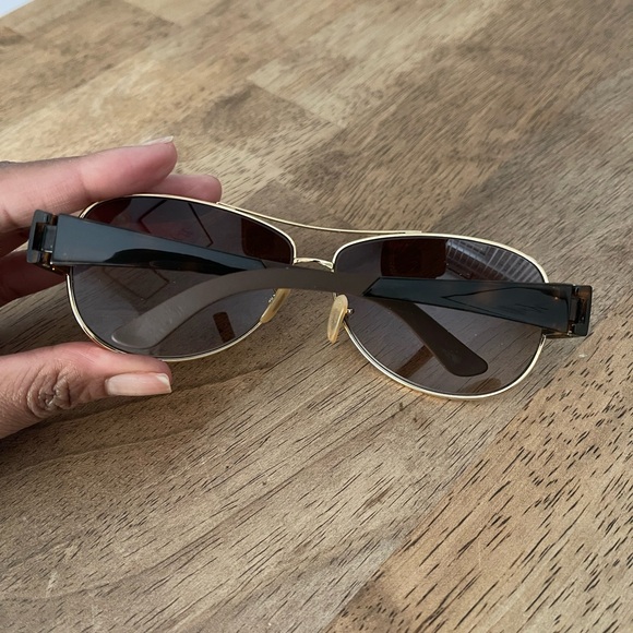 Ray-Ban Gold and Brown Aviator Glasses with Gradient Lenses - Picture 3 of 7